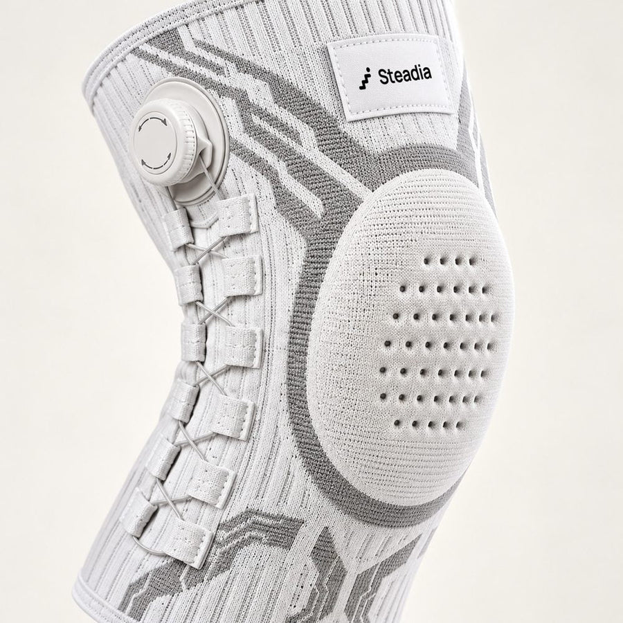 Close-up of the Steadia dial, side supports and padded kneecap panel